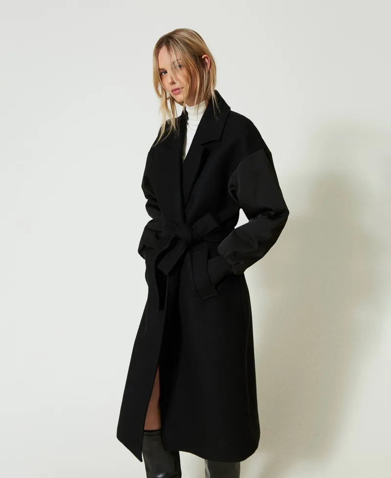 Cappotto in panno di misto lana