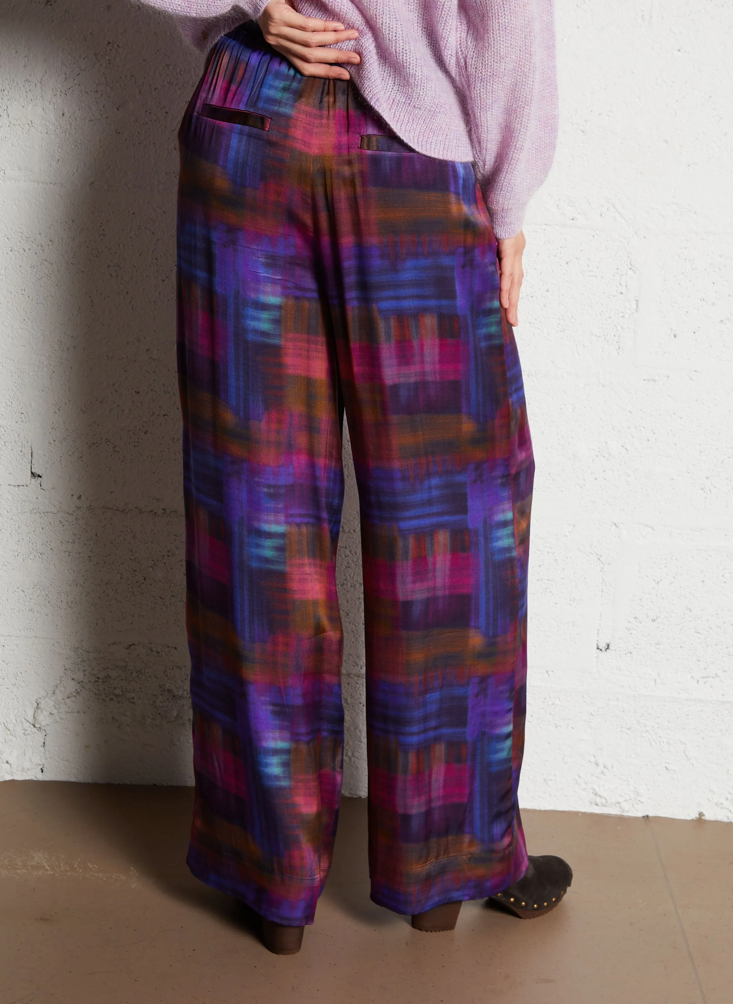  DES PETITS HAUTS   EVANOU - Pantaloni ampi stampati in satinato | Multicolore